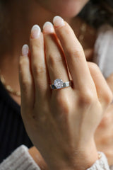 Deltora Diamonds Floating Round Cut Cigar Band Setting made with sustainable lab diamonds.