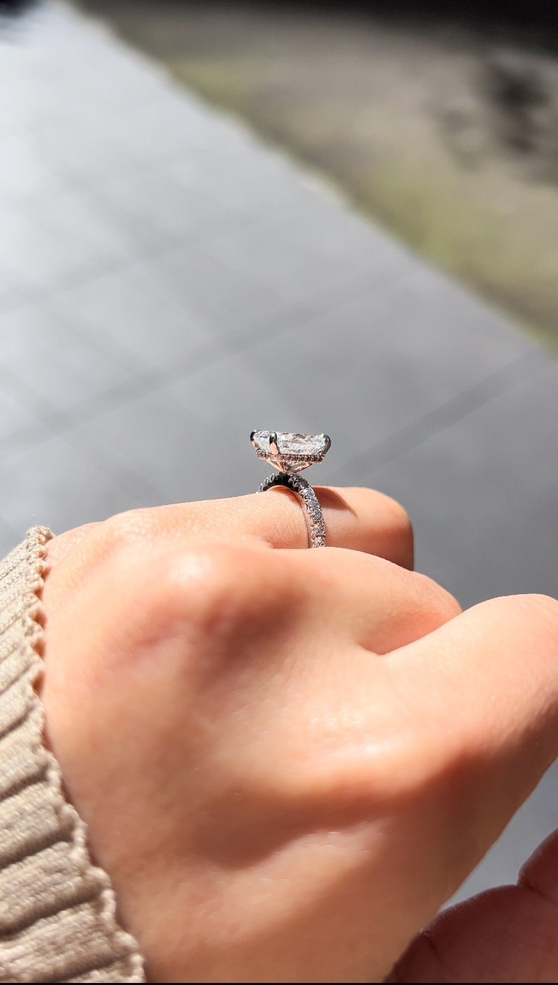 Elongated Cushion Cut Solitaire Pavé | Hidden Halo