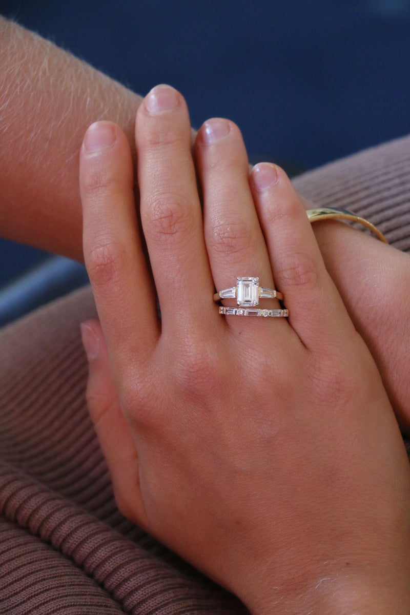 Emerald Cut Tapered Baguette Side Stone Setting