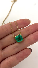 Lab Grown Colombian Emerald Necklace | Asscher cut