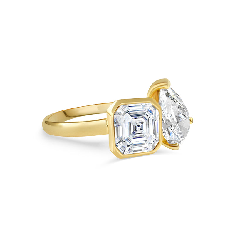 Deltora Diamonds Toi et Moi Pear and Asscher Setting made with sustainable lab diamonds.