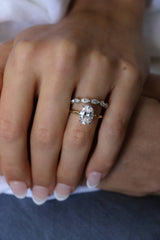 Deltora Diamonds Marquise Diamond Wedding Ring with sustainable lab diamonds.