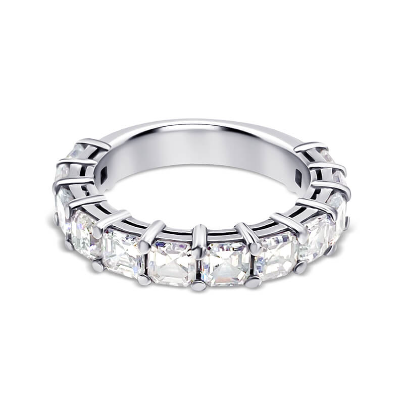 Deltora Diamonds Asscher Cut Diamond Wedding Band made with sustainable lab diamonds.